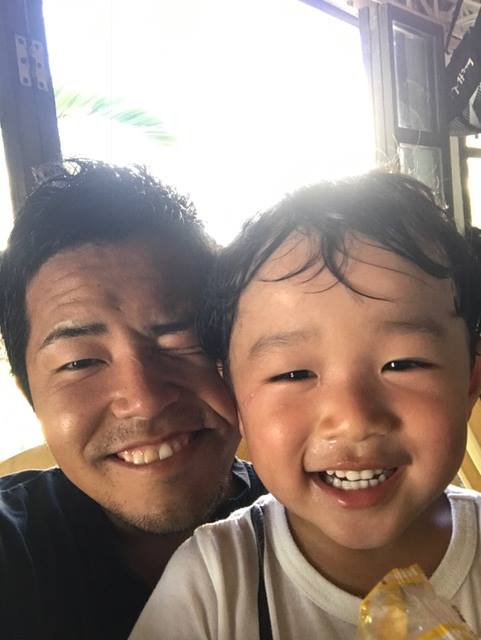ボラカイ島のダイビングスクールで出会った子供3