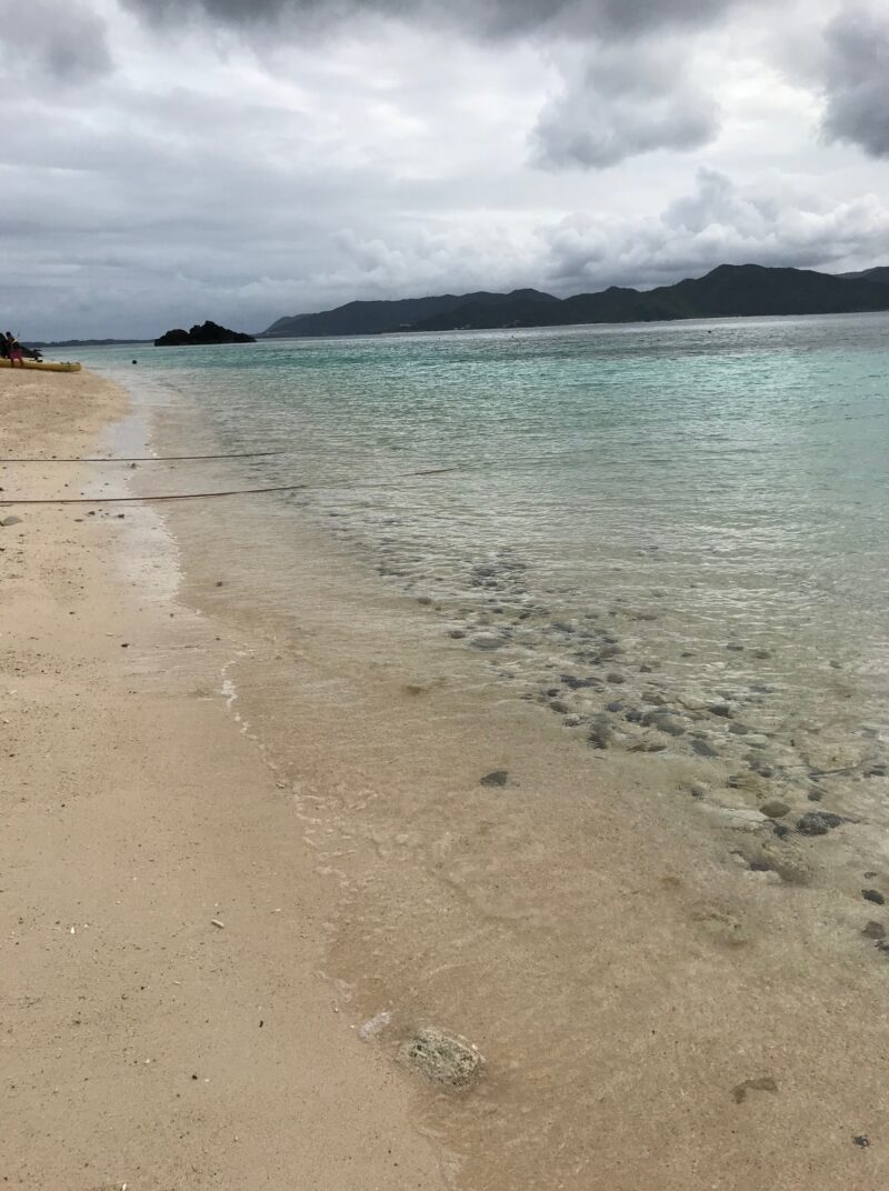 奄美大島・崎原ビーチの海1
